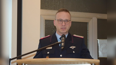 Benjamin Bünte verteidigt die neue Gebührensatzung der Stadt Rinteln für Feuerwehreinsätze. <br> (Foto: ste)