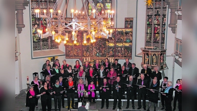 Chor begeistert in der  St. Bartholomäus-Kirche (Foto: jb)