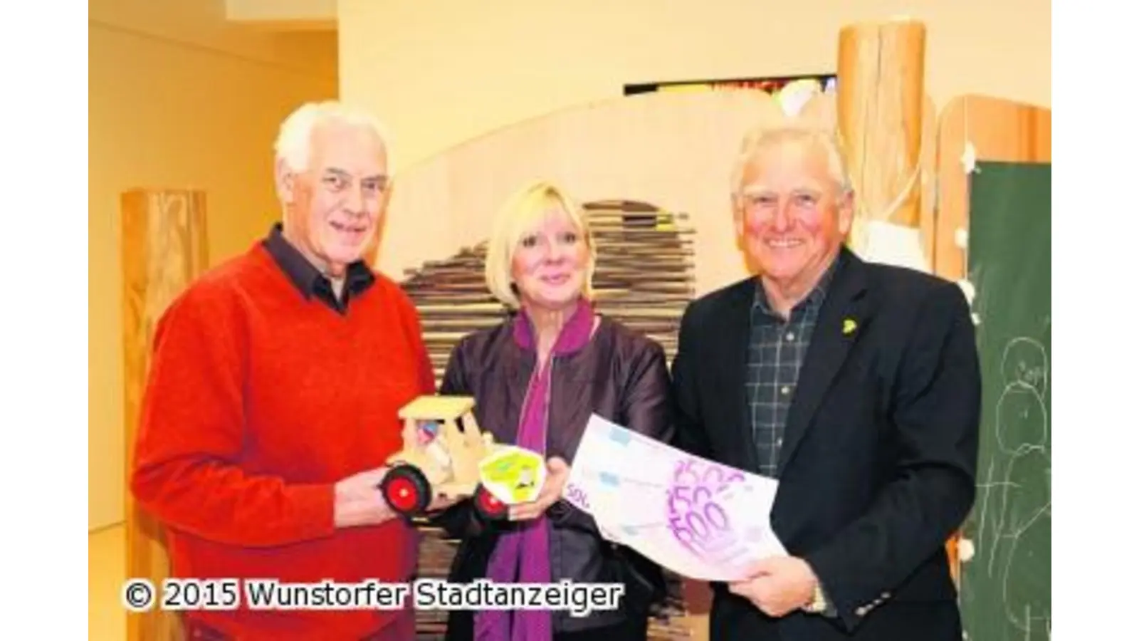 Freundeskreis Fliegerhorst übergibt 1500 Euro Spende (Foto: gi)