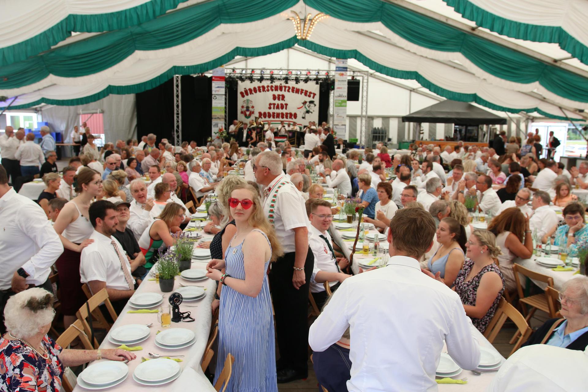 Unsere Bildergalerie zum Bürgerschützenfest in Rodenberg. (Foto: bb)