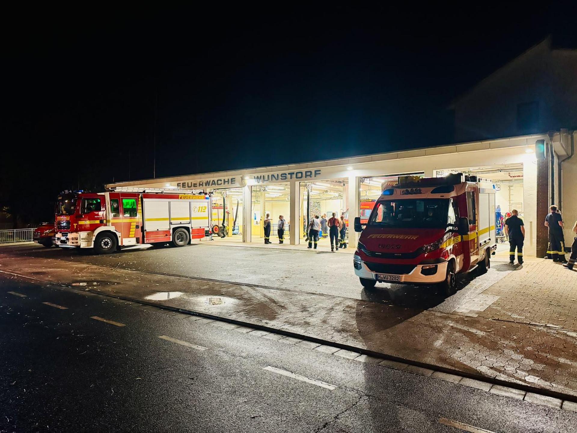 Folgen des Unwetters: Die Feuerwehr im Einsatz. (Foto: Feuerwehr)