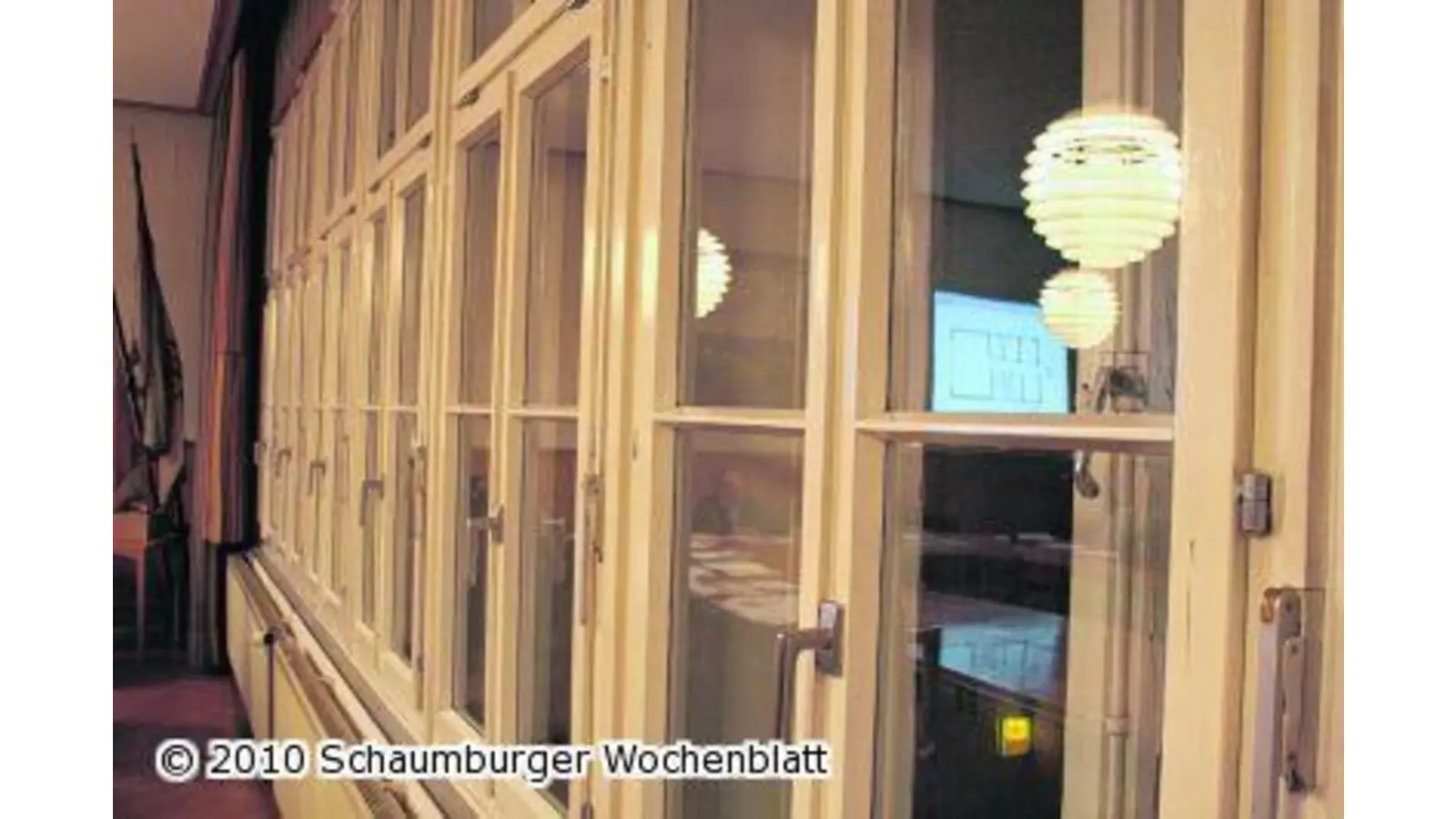 Nur das Nötigste für rosa Rathaus (Foto: ih)