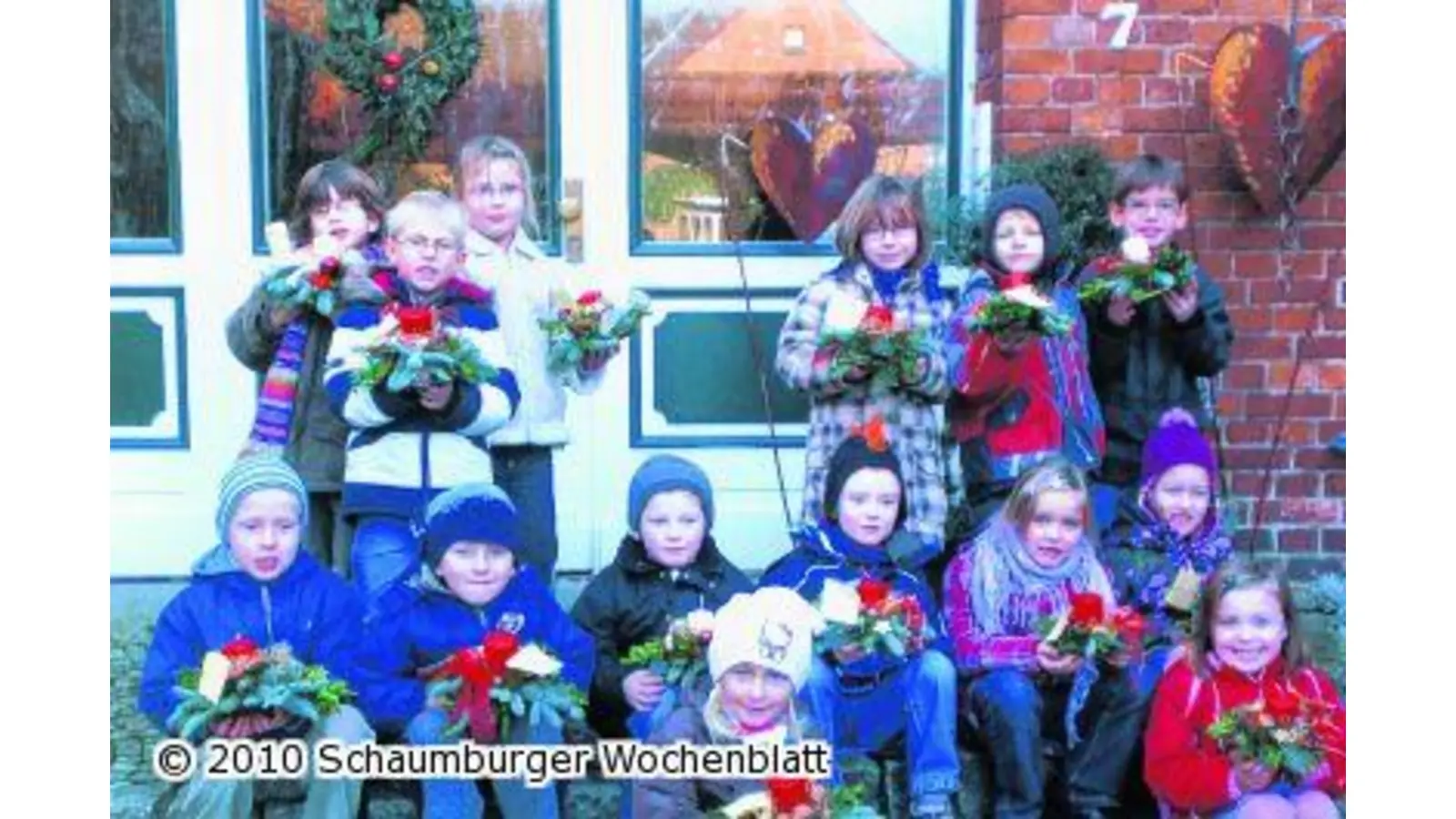 Schulkinder besuchen Floristikwerkstatt (Foto: mk)