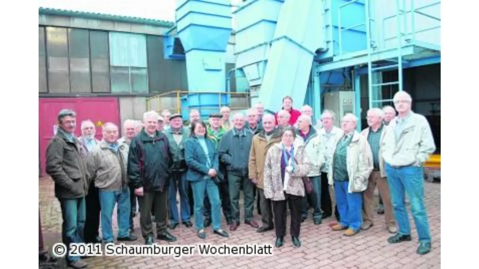 Senioren besuchen Firma Lühr Filter (Foto: em)