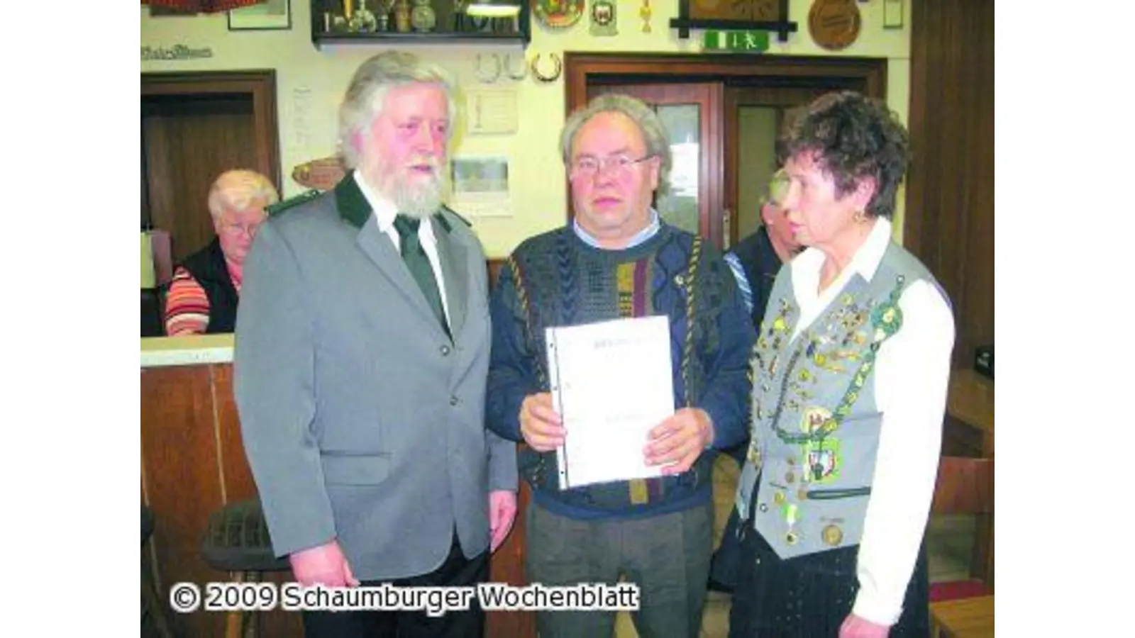 Goldene Ehrennadel für Kurt Schulz (Foto: red)