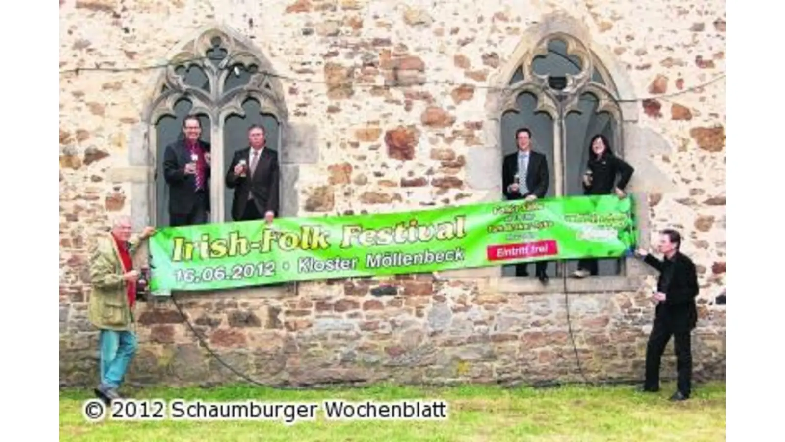 Mit Isomatten und viel Woodstock im Klosterhof (Foto: ste)