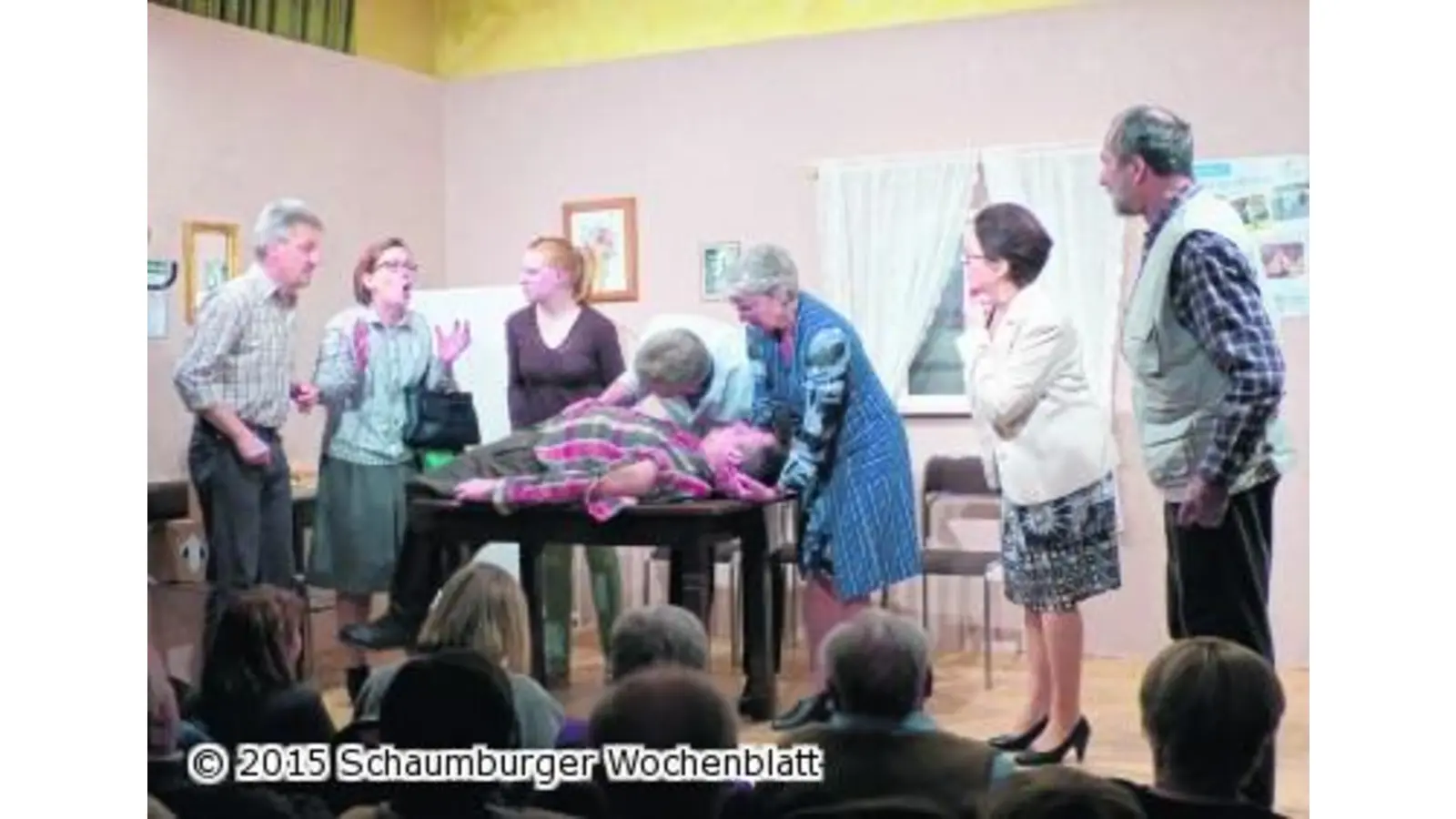 Liebelei und Lästerei im Dorfleben (Foto: al)