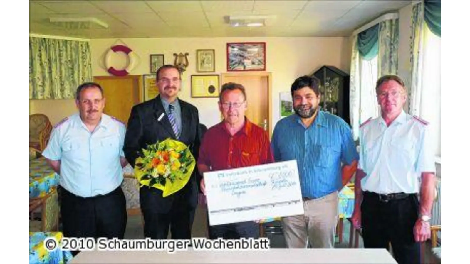 Volksbank spendiert neue Möbel (Foto: km)