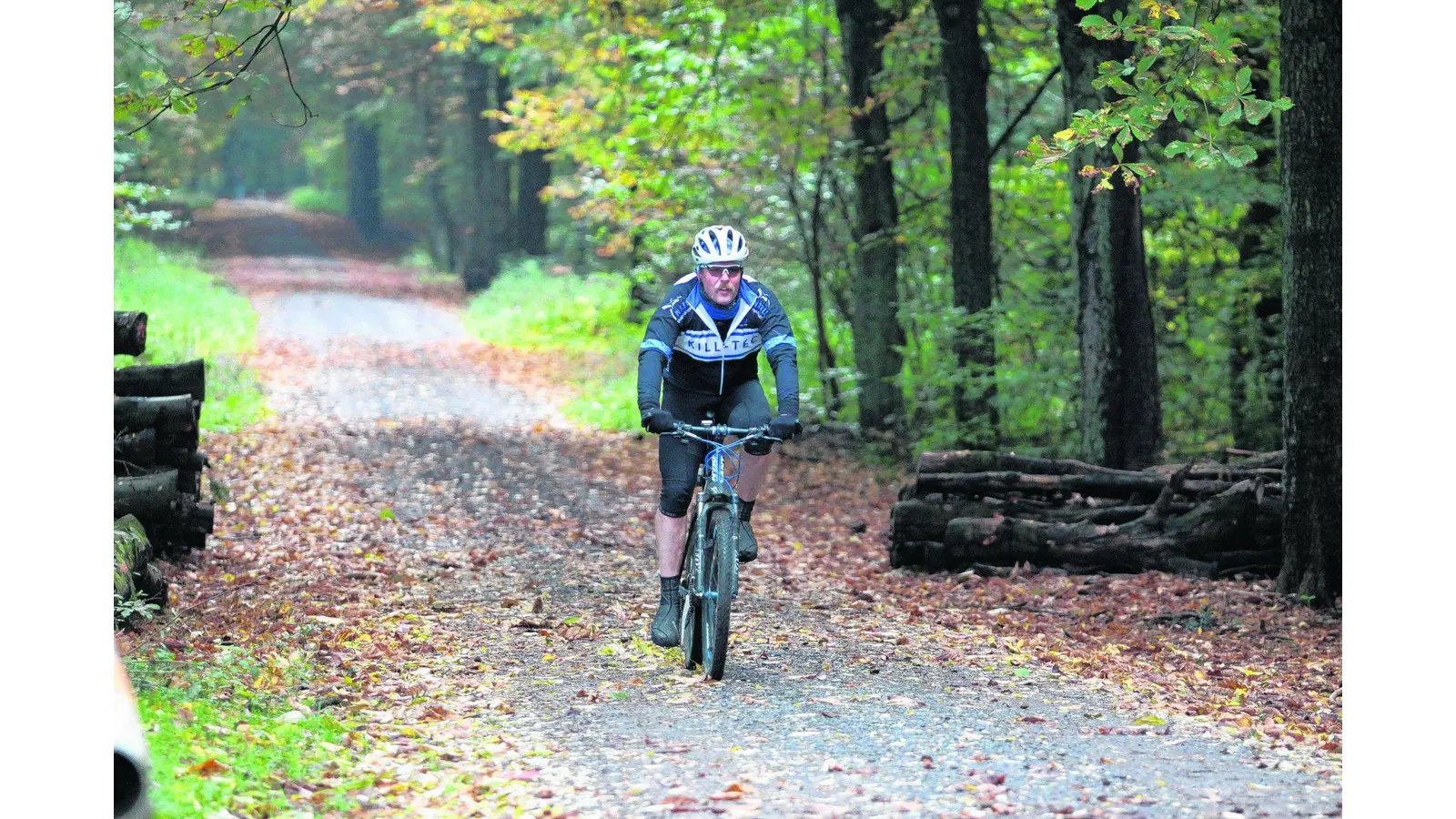 Tausend Höhenmeter fordern die sportlichen Mountainbiker (Foto: em)