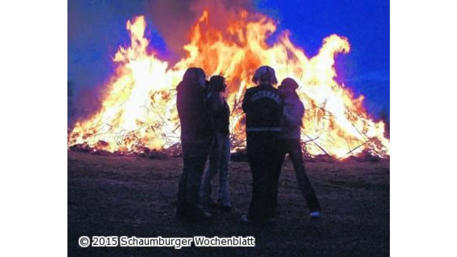 Traditionelle Osterfeuer in der Stadt (Foto: ste)