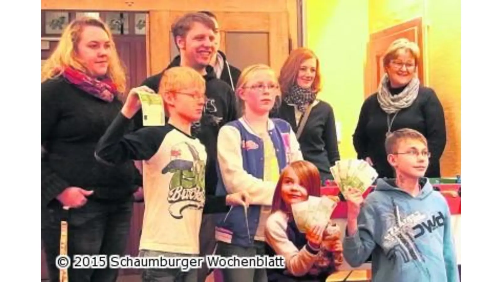 Ein warmer Geldregen für Kinderheim und Kindergarten (Foto: bt)