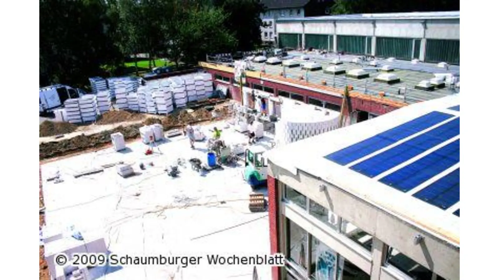 Kollektoren für die Umweltschule (Foto: mr)