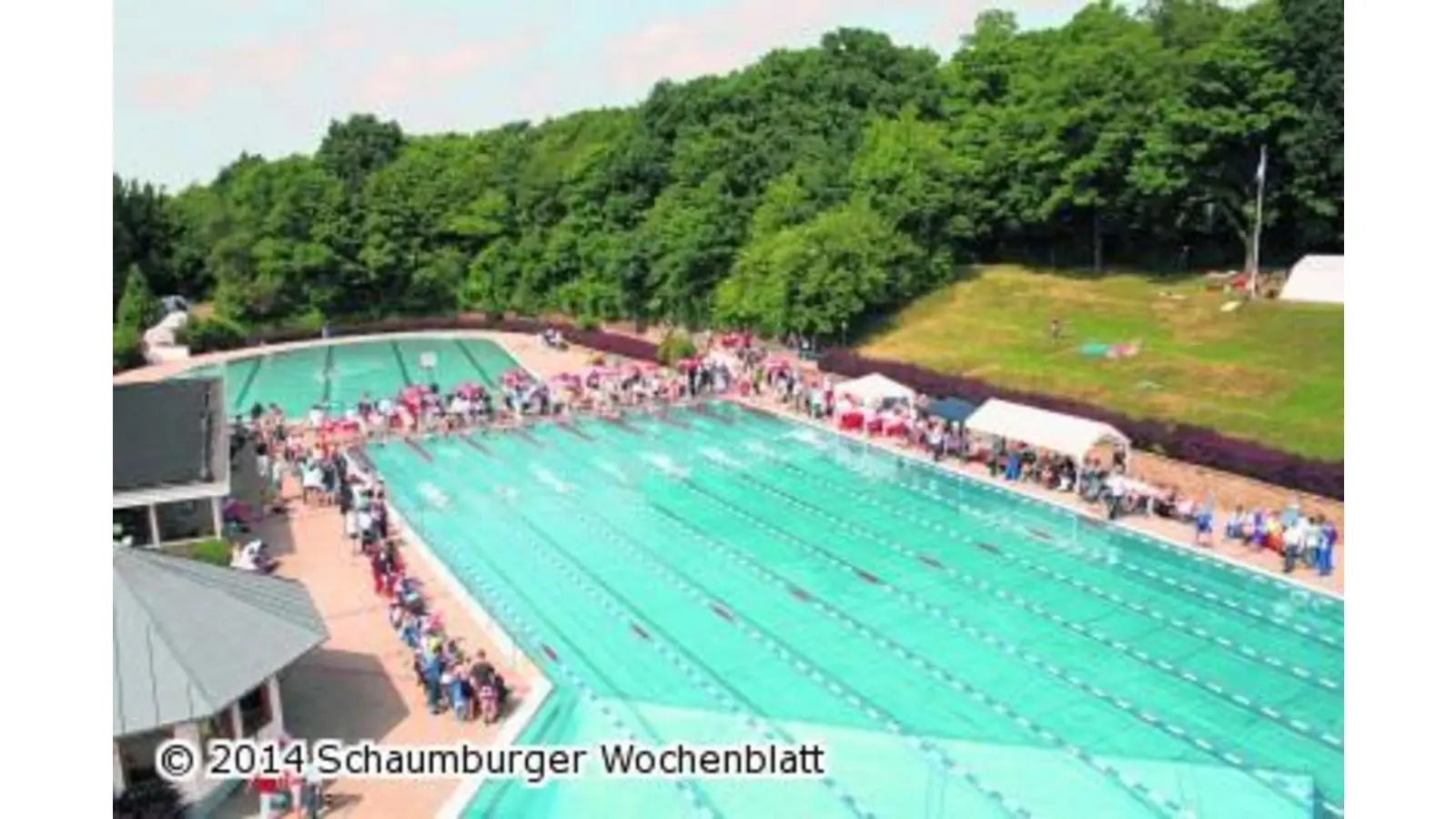 Abtauchen für den Bergbadpokal (Foto: wa)