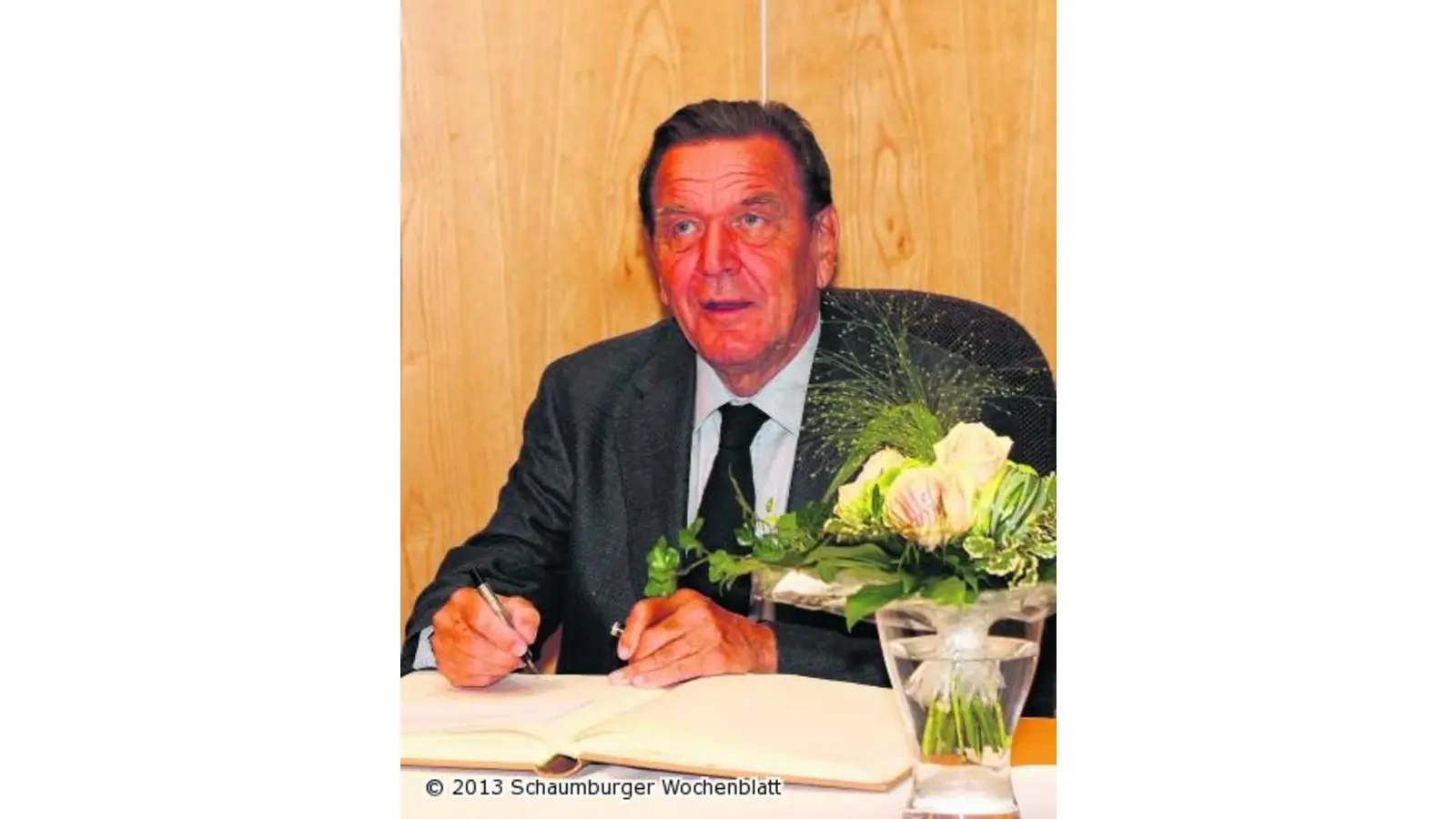Gerhard Schröder besucht die Kreisstadt (Foto: jl)