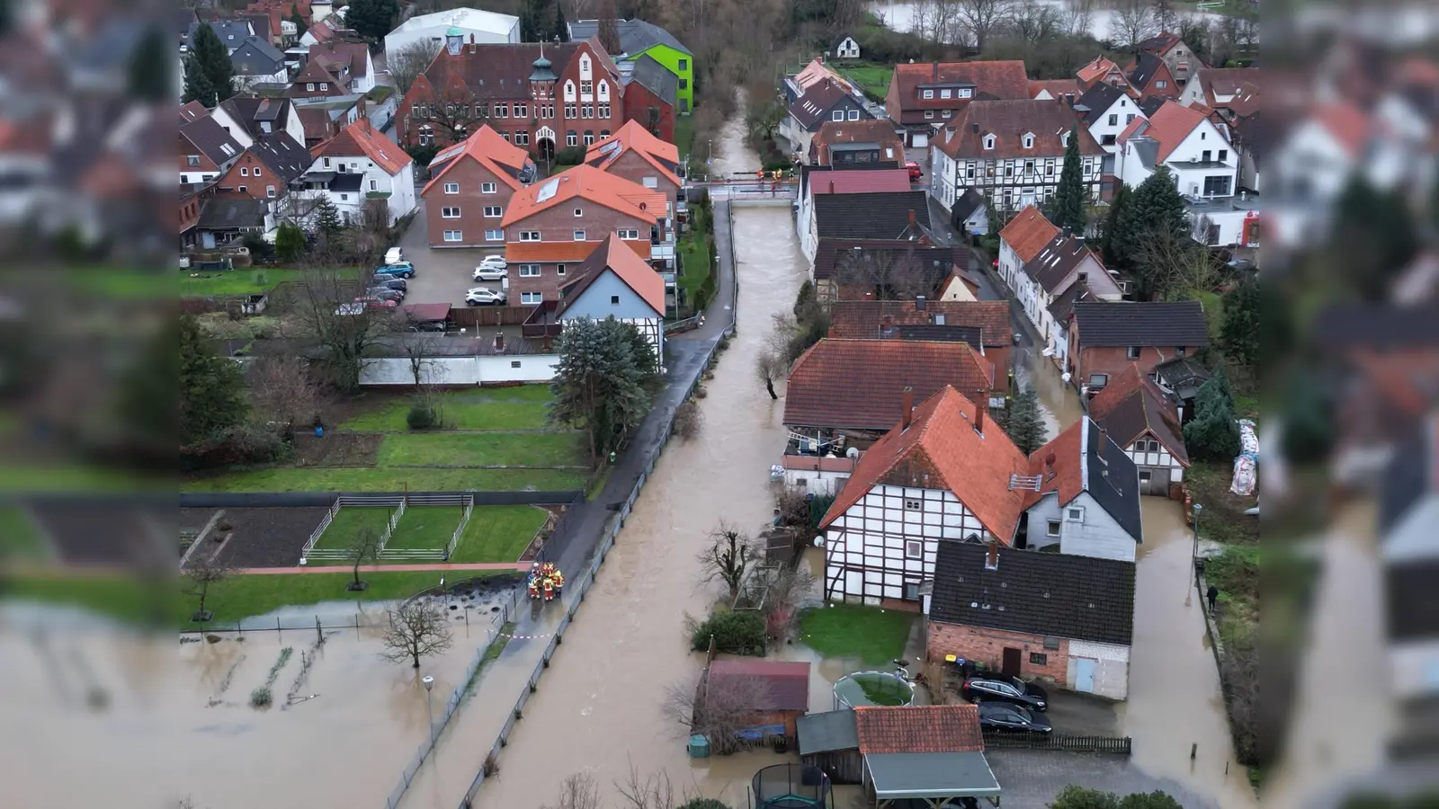 Der Stab für außergewöhnliche Einsätze unterstützt bei der Bewältigung des Hochwassers. <br><br> (Foto: Samtgemeinde Rodenberg)