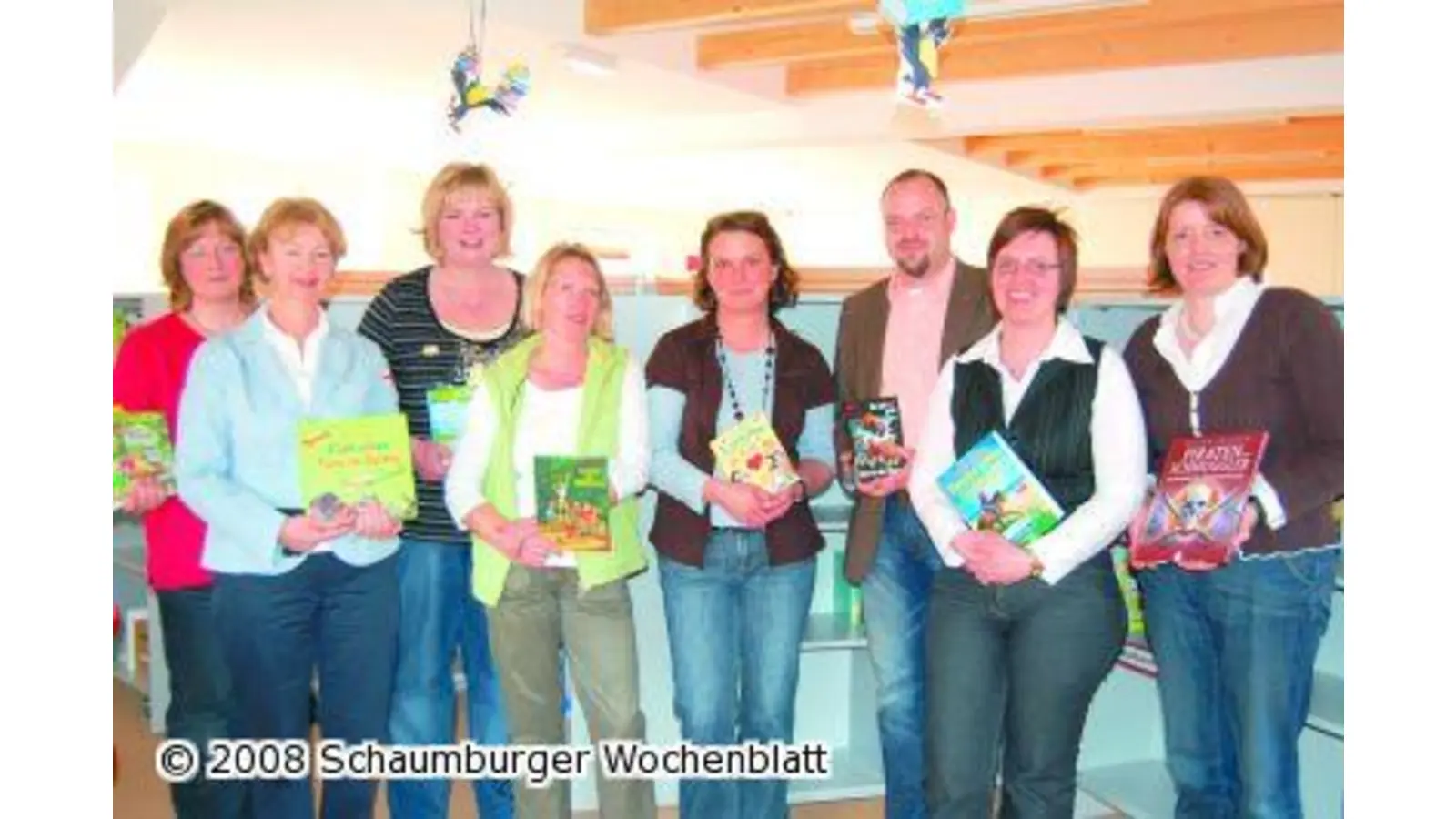Flohmarkt für neue Schulbücherei (Foto: ste)