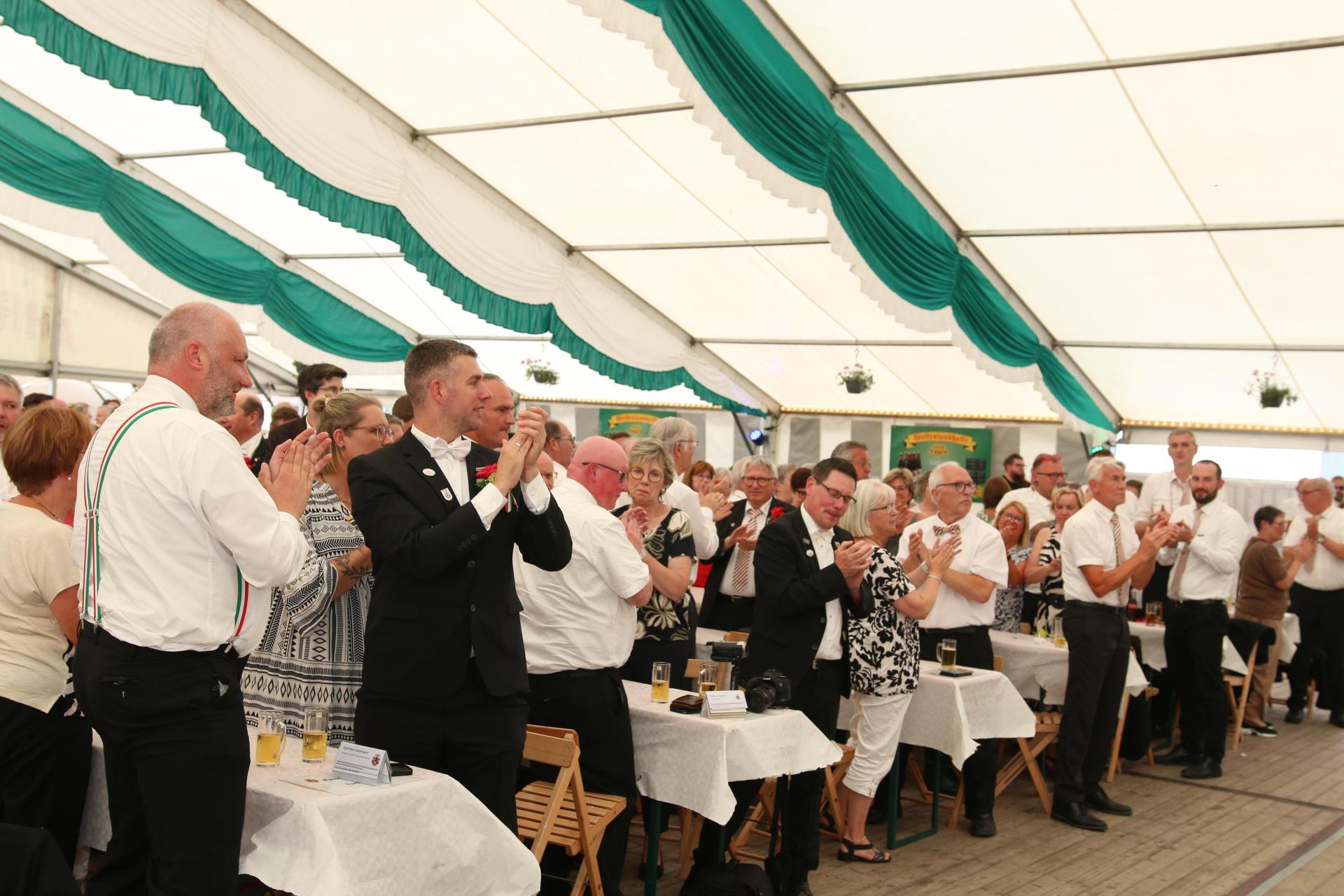 Unsere Bildergalerie zum Bürgerschützenfest in Rodenberg. (Foto: bb)