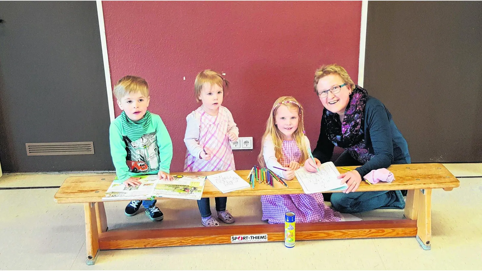 Nachwuchs betreut während Tanzens (Foto: jl)