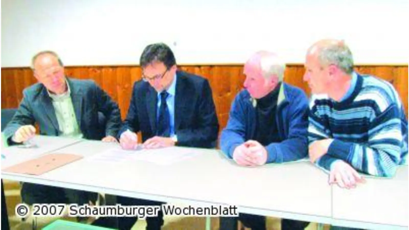 Nutzungsvertrag unterzeichnet (Foto: tt)