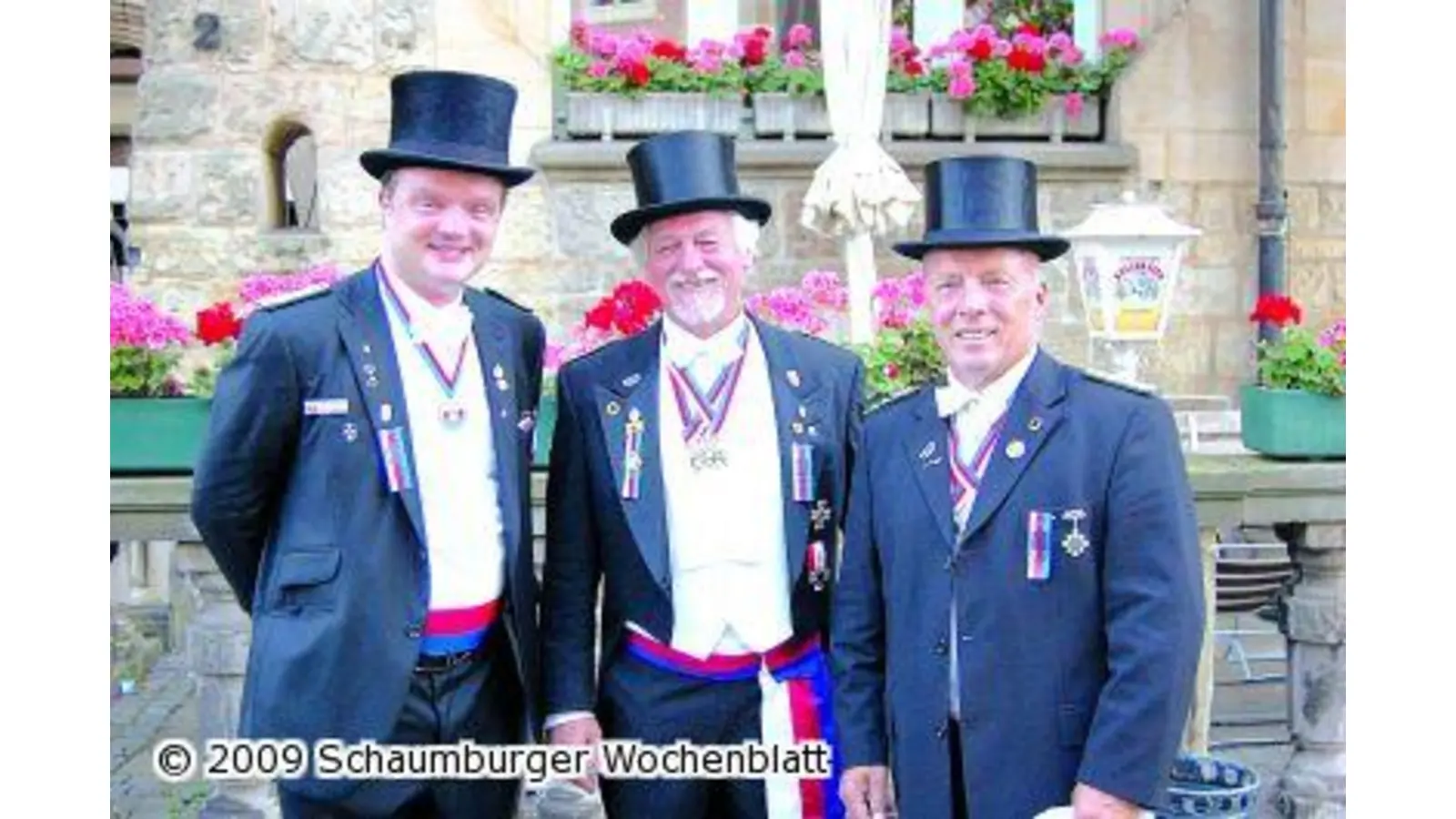 Bürgermeister eröffnet Bürgerschießen 2009 (Foto: red)