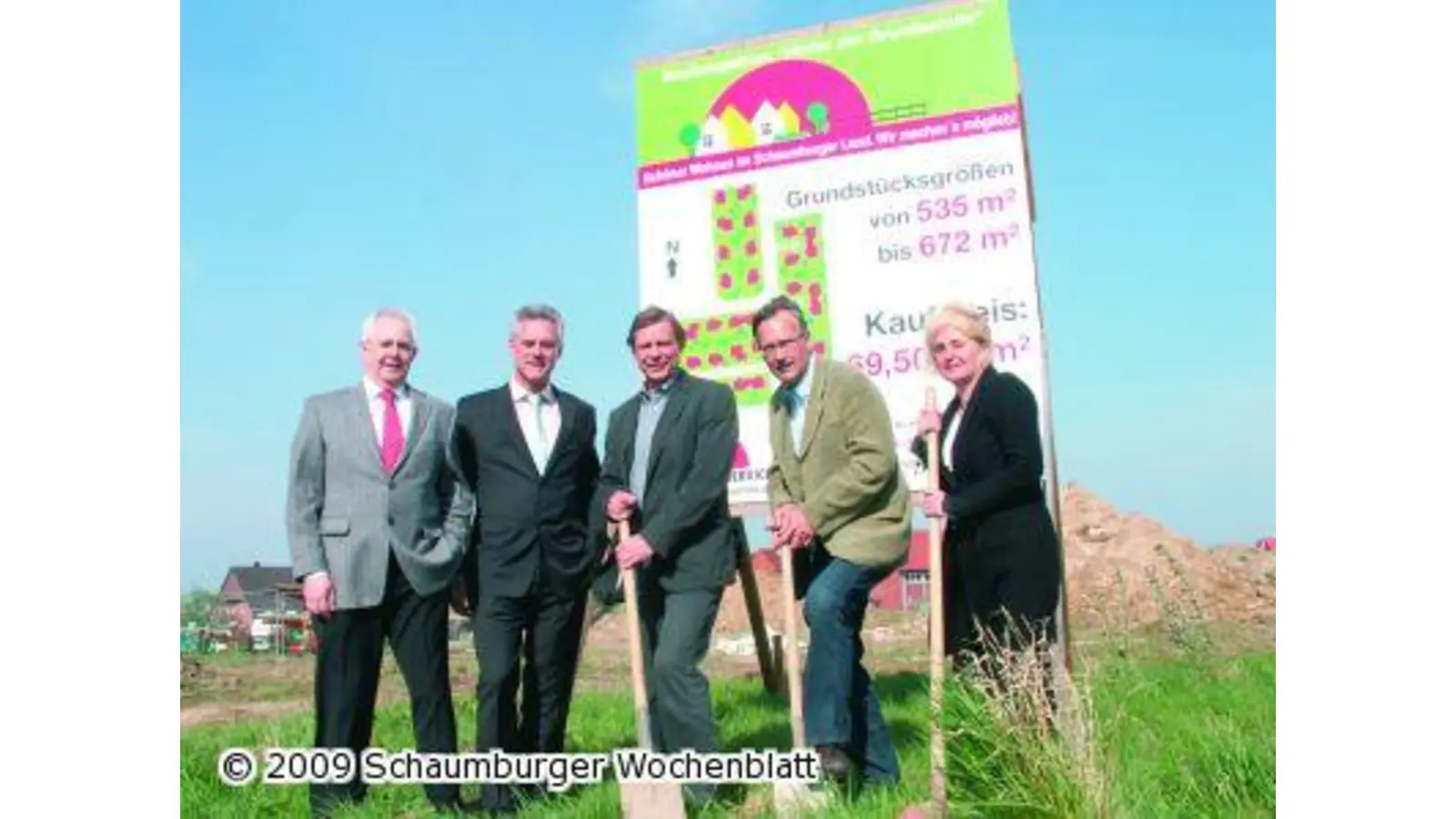 Wohnen für junge Familien Sparkasse und Gemeinde stellen neues Baugebiet vor (Foto: nb)