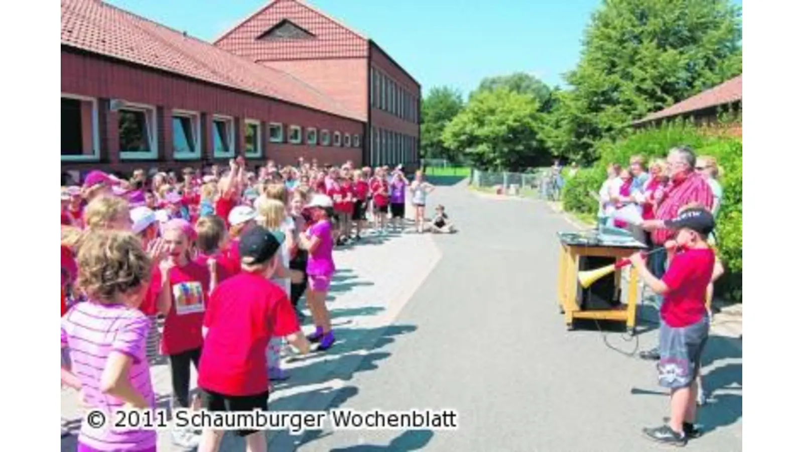 Von den Eltern und Großeltern gibt es ein gesundes Frühstück (Foto: red)