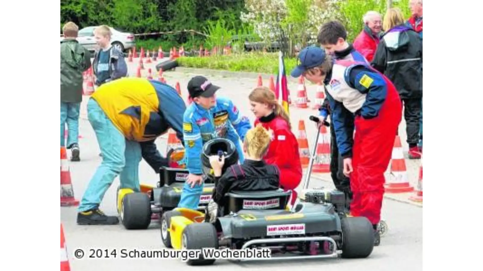 Kart-Slalom an der Weserbrücke (Foto: km)
