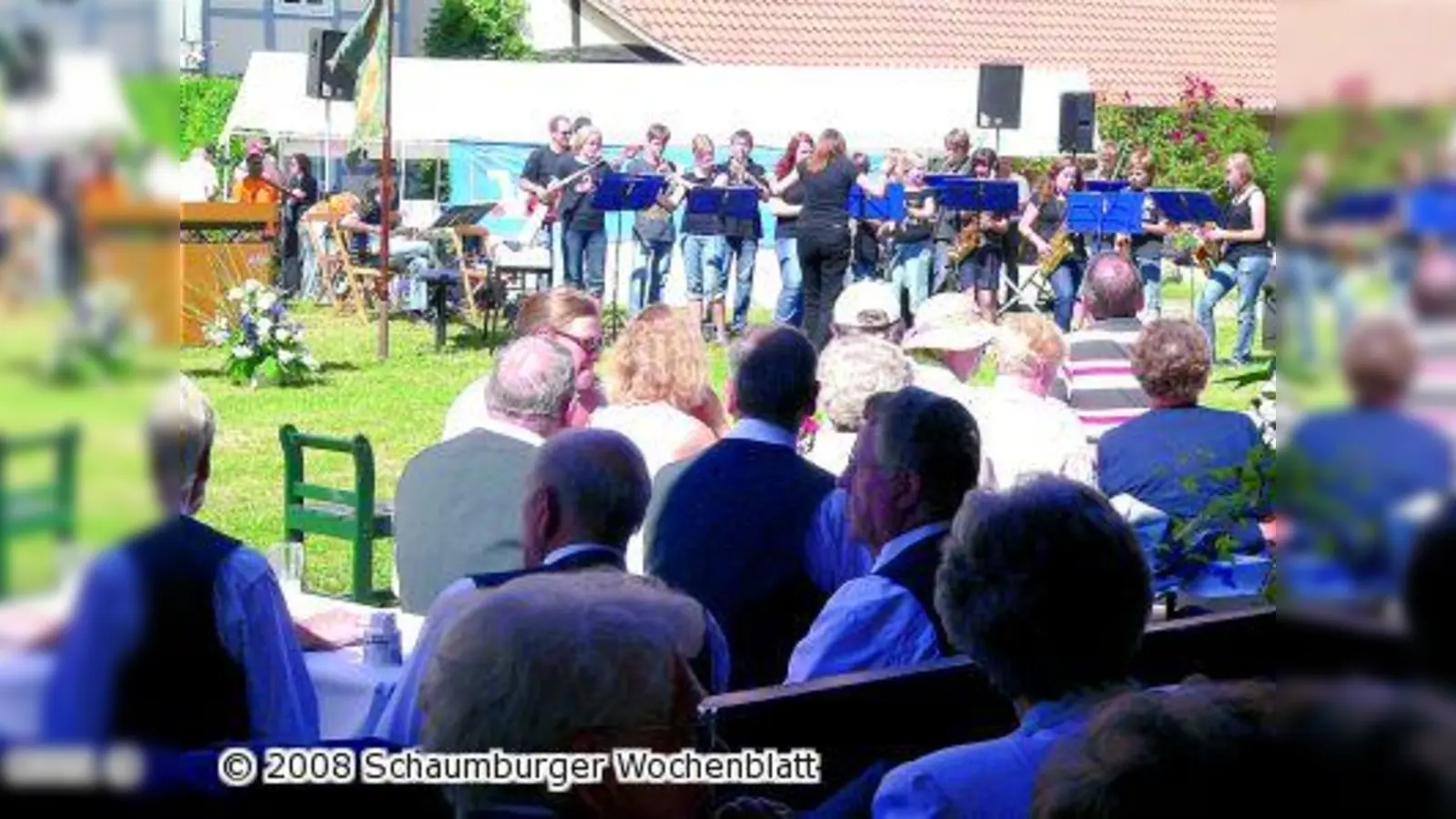 Großes Sängertreffen im Blumenmeer (Foto: al)
