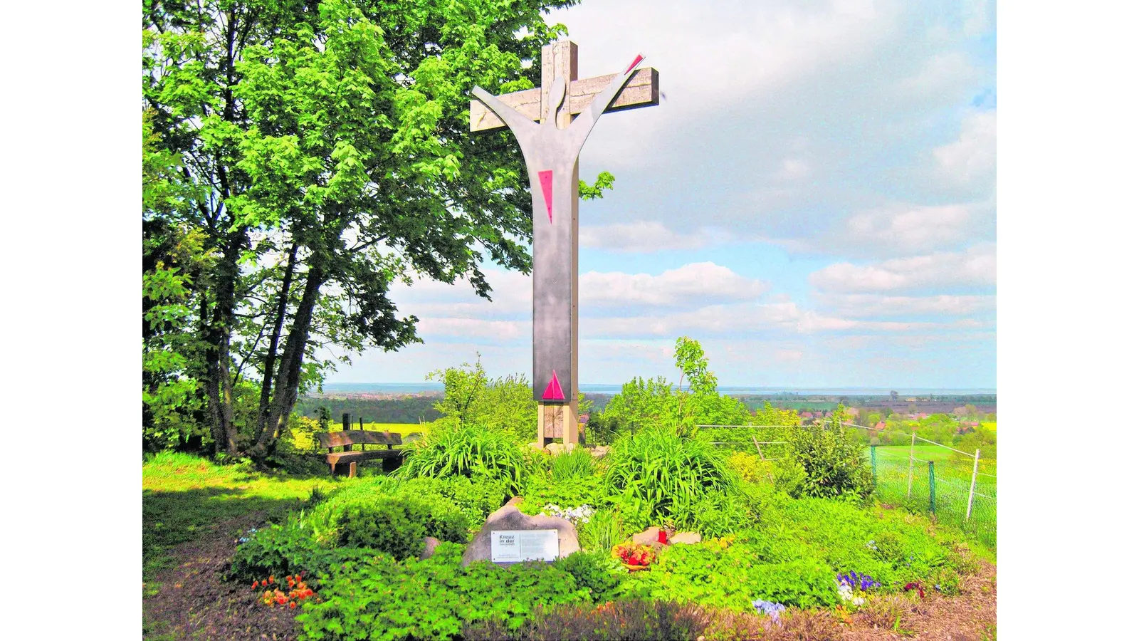 Musikalischer Gottesdienst an dem Jahrtausendkreuz (Foto: gi)