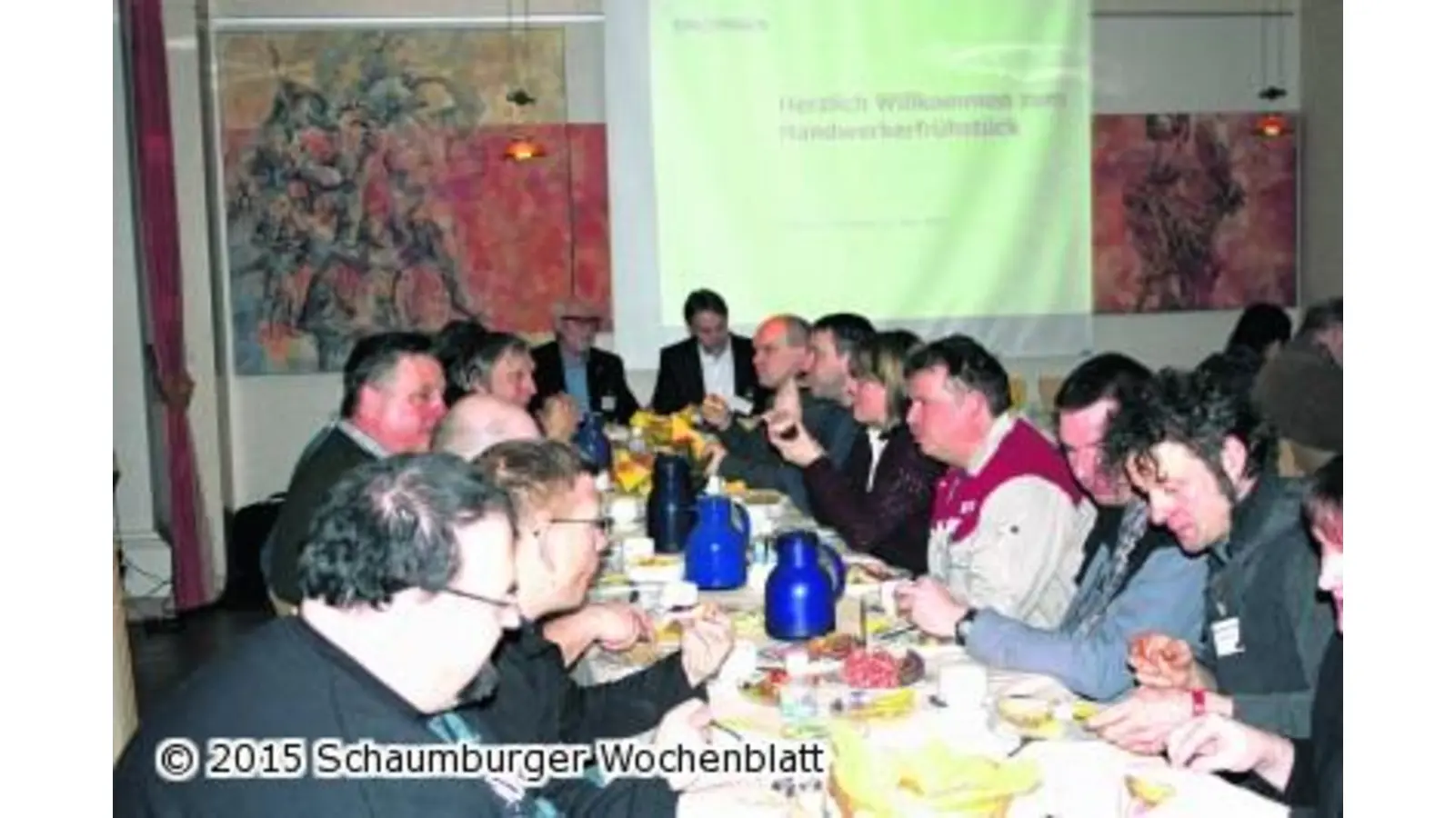 Neue Netzwerke knüpfen bei Brötchen und Kaffee (Foto: em)