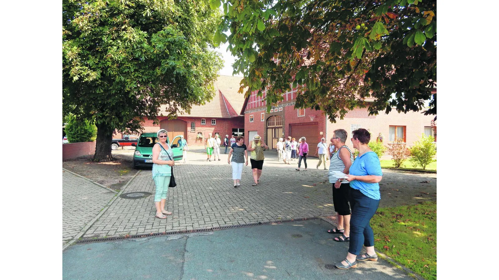 Wissenswerter und interessanter Spaziergang (Foto: em)
