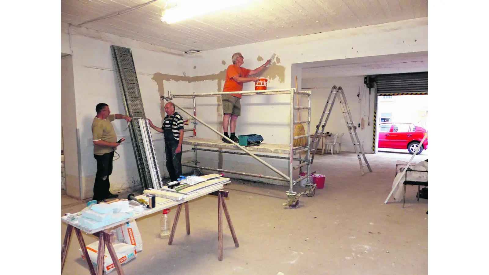 Für die Züge bleibt den Modellbauern kaum Zeit (Foto: al)