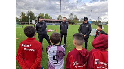 DFB-Mobil begeisterte die E-Jugend des VfR Evesen mit Training und wertvollen Tipps. (Foto: privat)