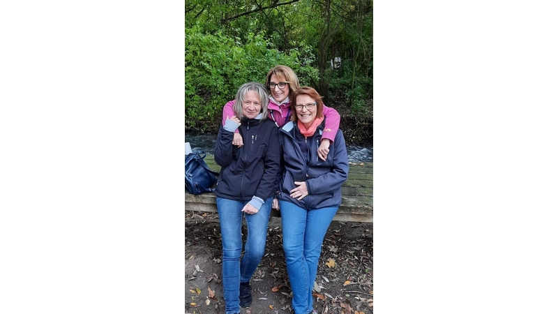 Tanja Matthäus, Marion Battermann und Heike Döpke laden zum siebten Mal zu „Frauen unterwegs“ ein.  (Foto: red)
