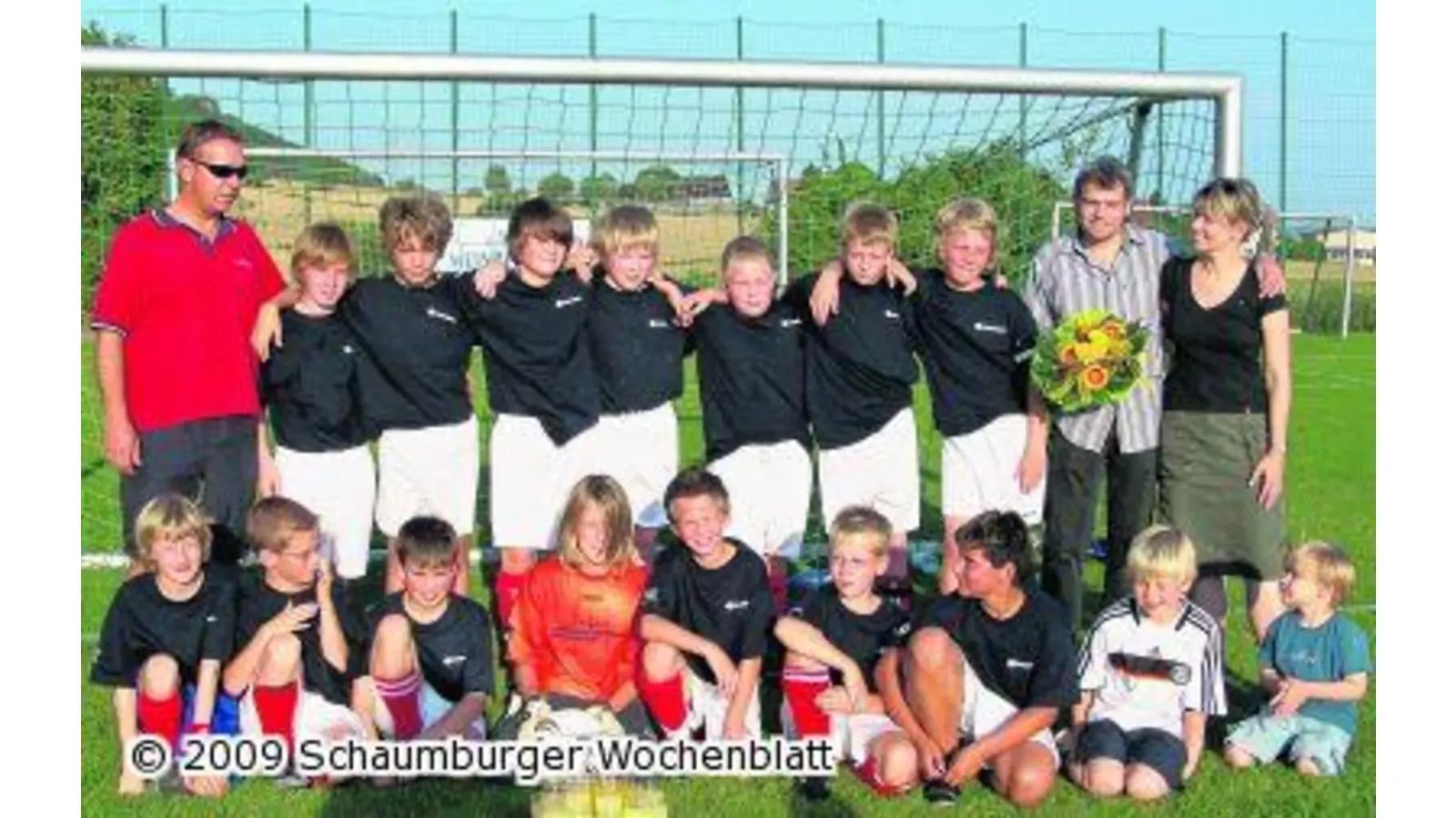 Neue T-Shirts für die D-Junioren der SG (Foto: tt)
