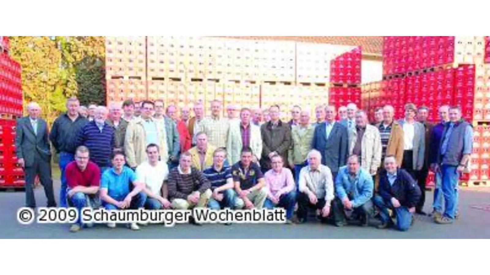 Rottmeister und Chargierte nehmen die erste Bierprobe (Foto: wtz)