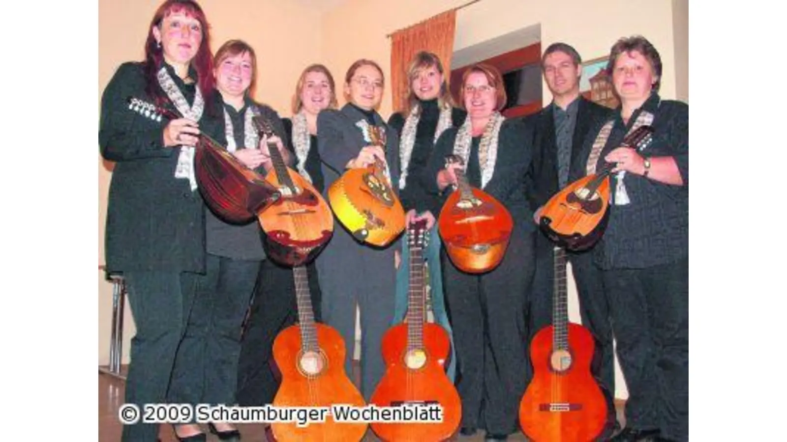 Buntes Programm überzeugt saitenweise (Foto: nb)