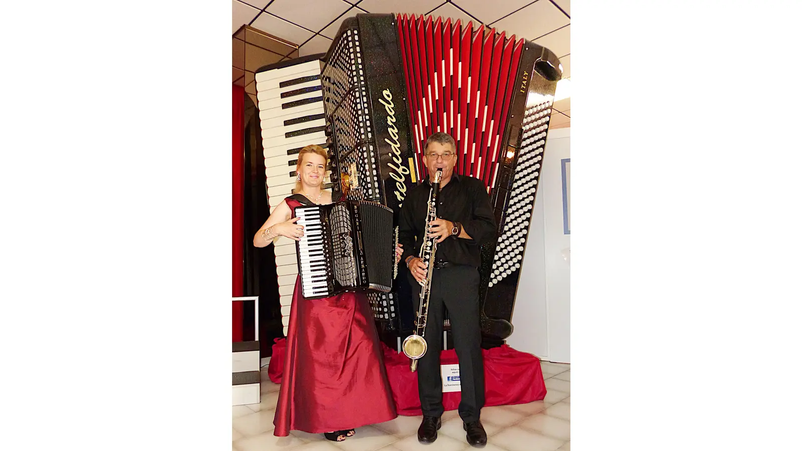 Im Jahr des Akkordeons: Das Duo „Sing Your Soul“ gibt Gastspiel in Bad Nenndorf. (Foto: privat)