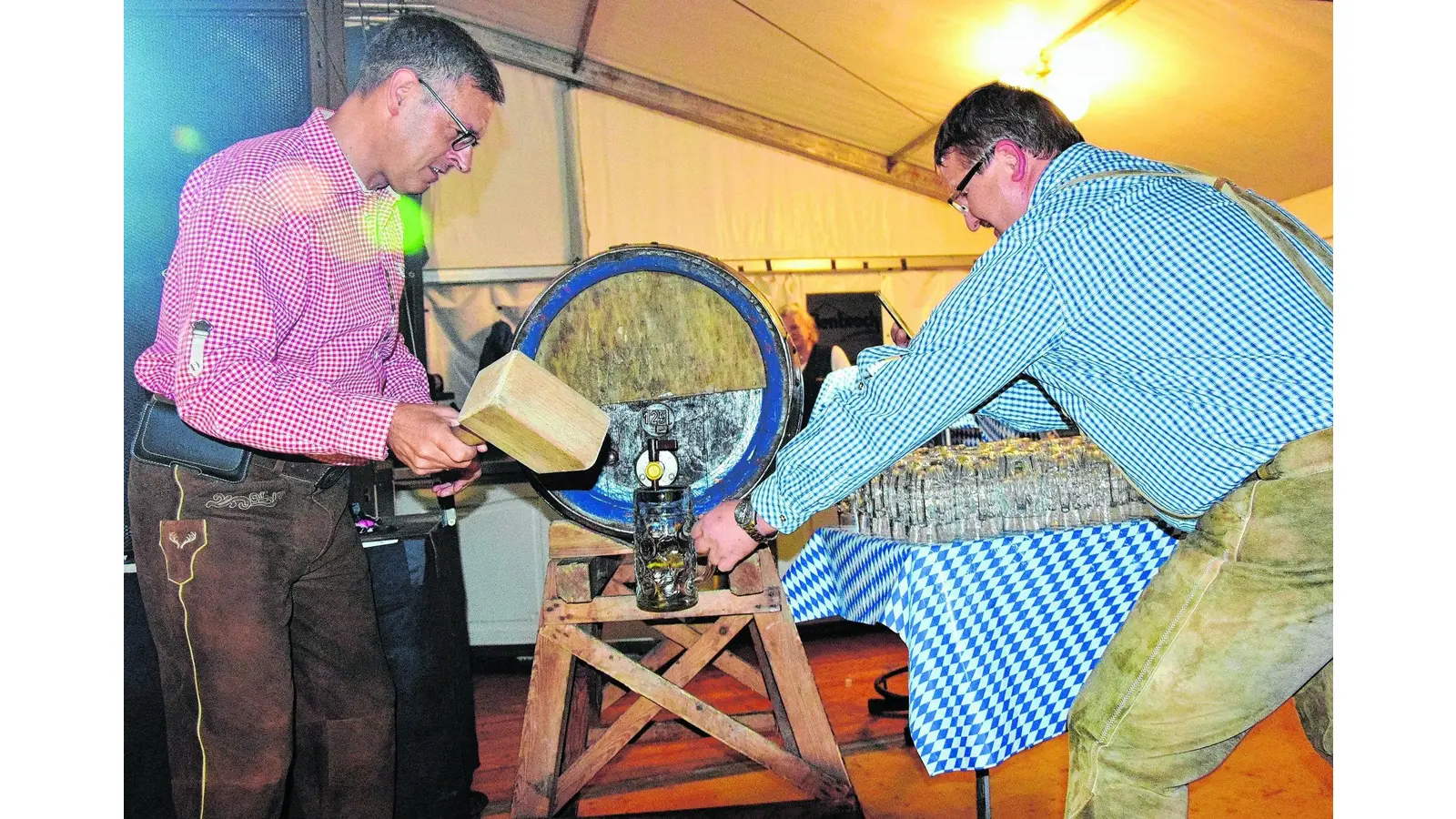 Gute Laune und süffiges Bier (Foto: mk)