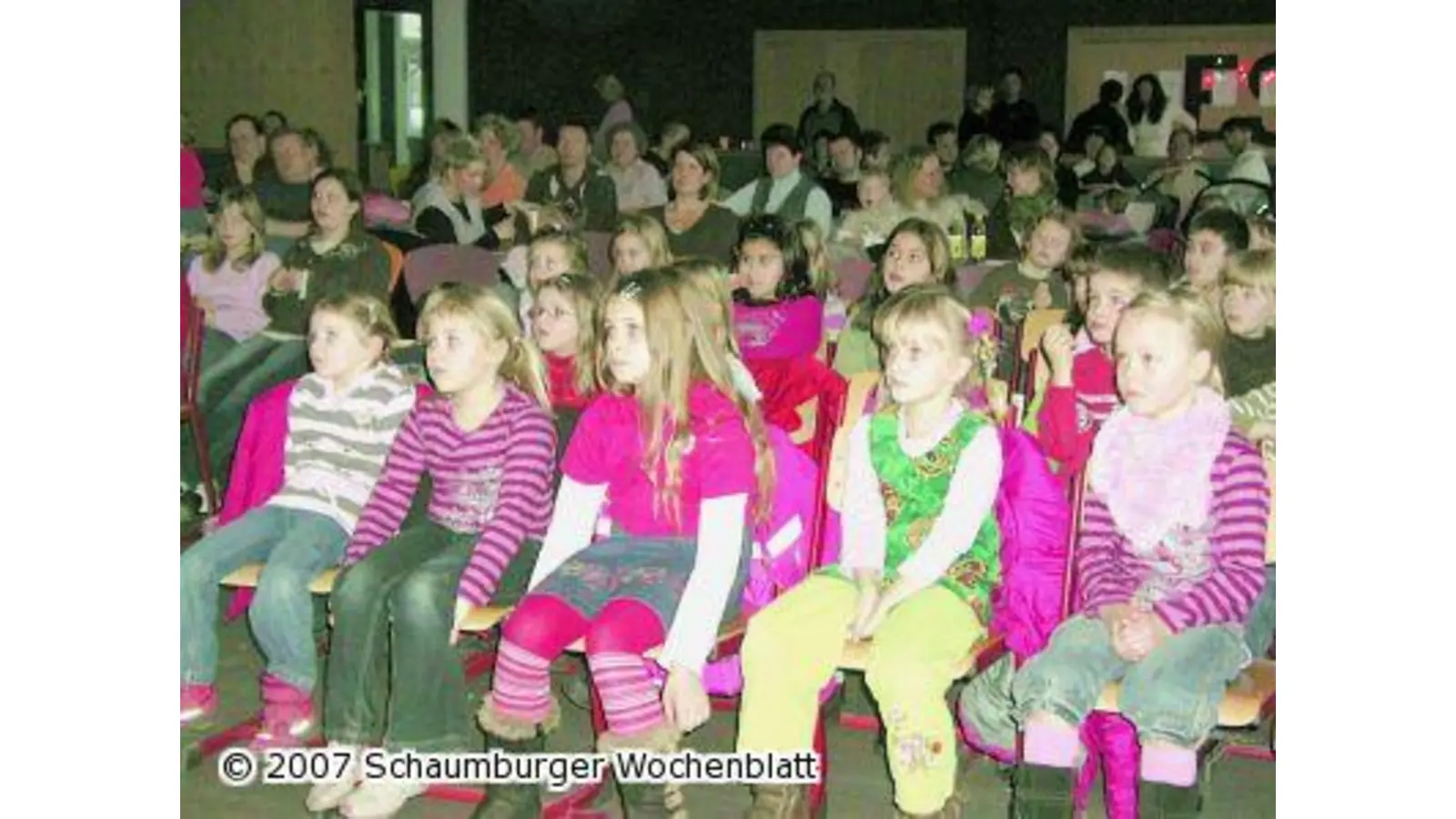 Siebenschön zieht die kleinen Zuschauer in ihren Bann (Foto: red)