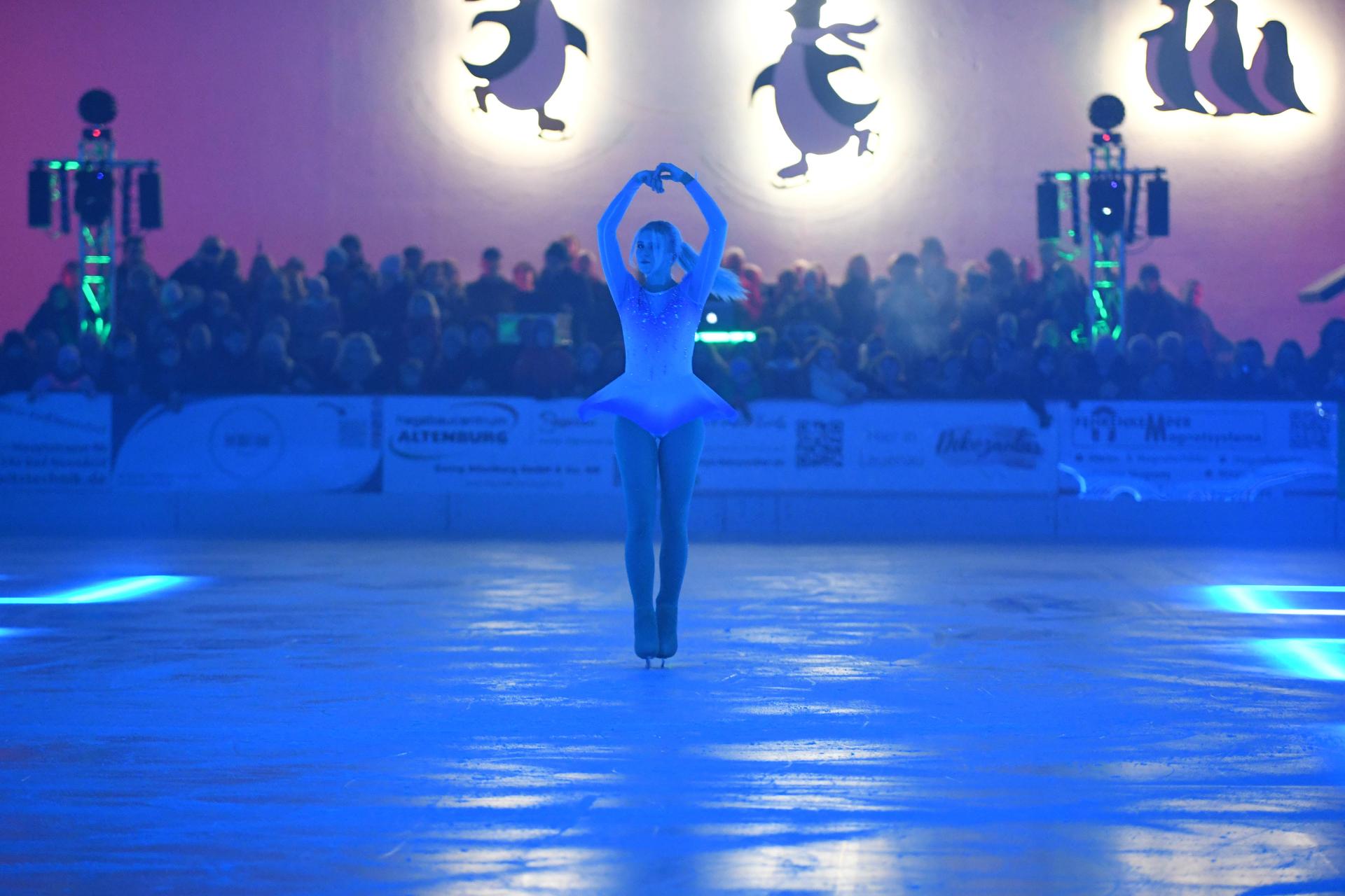 Eishalle Lauenau 2005 Saisoneröffnung. (Foto: nd)