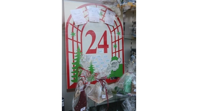 Die Adventskalender-Aktion ist angelaufen, der Loskauf eröffnet die Chance auf attraktive Gewinne.  (Foto: bb)