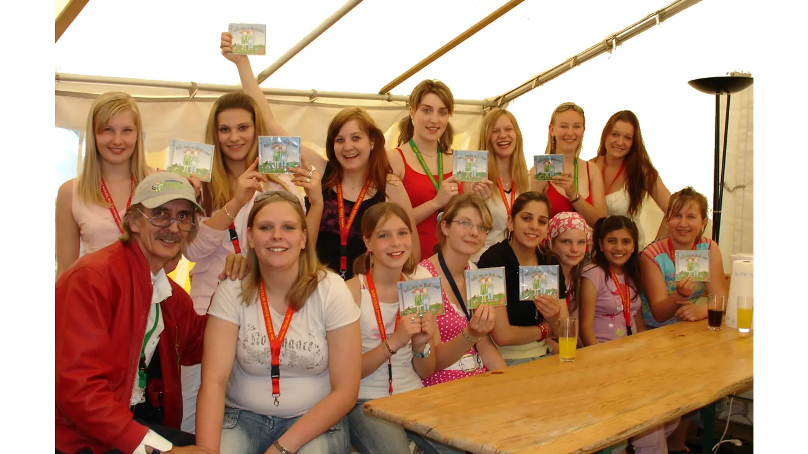 Das fröhliche Dutzend produziert die dritte CD (Foto: ro)