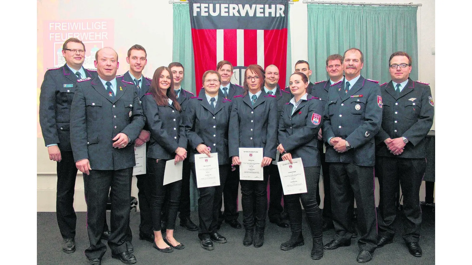 Jugendfeuerwehr unter Leitung aus dem eigenem Nachwuchs (Foto: jan)