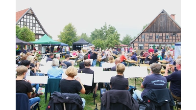 Am 27. April findet wieder einer der beliebten Backtage am Lauenhäger Bauernhaus statt.  (Foto: archiv bb)