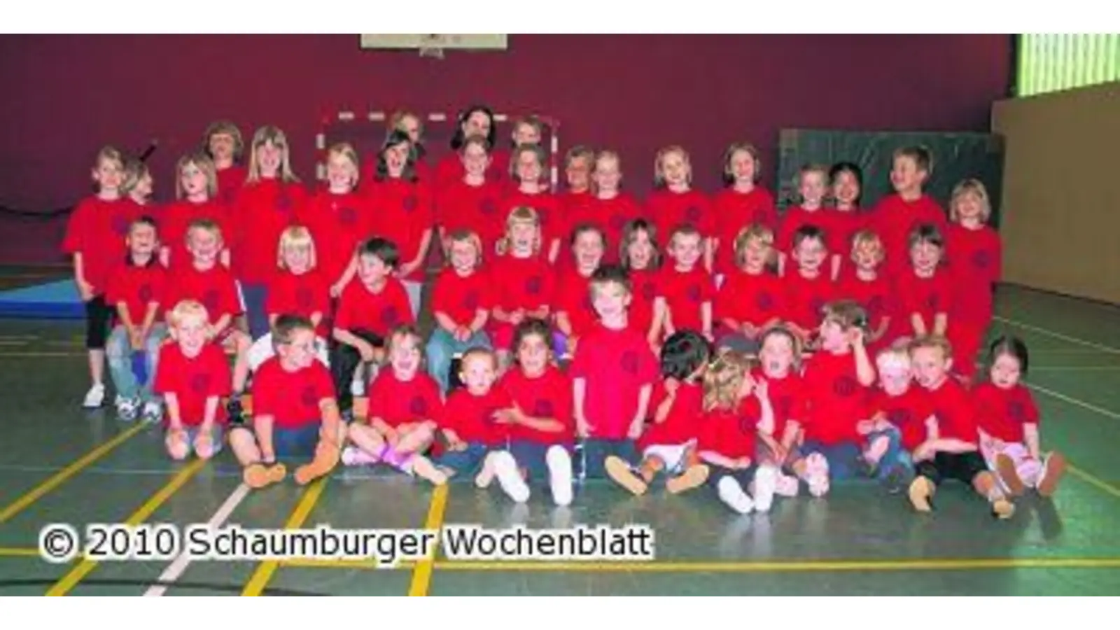 Turnkinder zeigen ihr Können (Foto: mk)