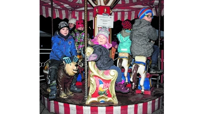 „Volles Haus” beim Weihnachtsmarkt des TSV (Foto: pp)