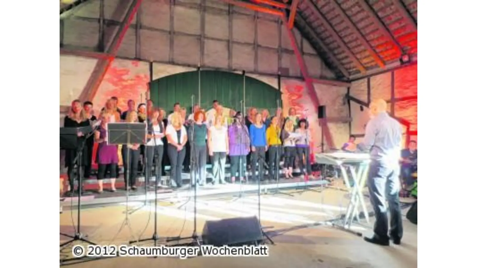 Chorklänge unter dem Scheunendach (Foto: ih)