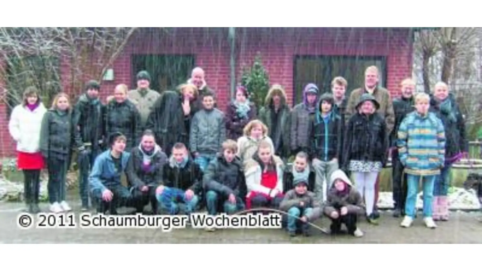 Aus dem Nest gefallen und doch wieder aufgefangen (Foto: red)