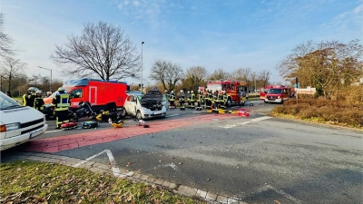 Die Unfallstelle: Die Kreuzung Sölterweg/Bruchdamm in Steinhude. (Foto: Feuerwehr)